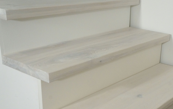 Stair tread Solid Ash Hardwood , Rustic grade, 40 mm, chalked white oiled